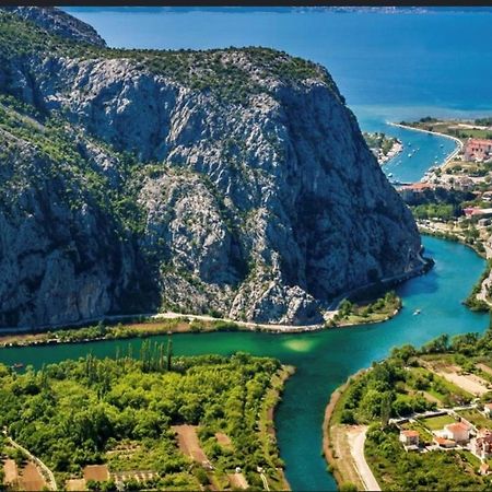 Apartamento Michael Omiš Exterior foto