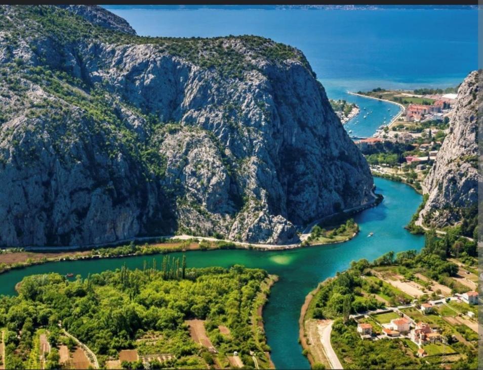 Apartamento Michael Omiš Exterior foto